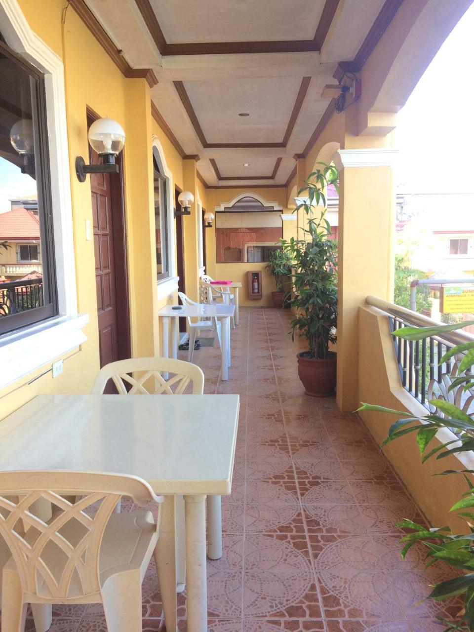 Sunrise Apartelle Olongapo Extérieur photo